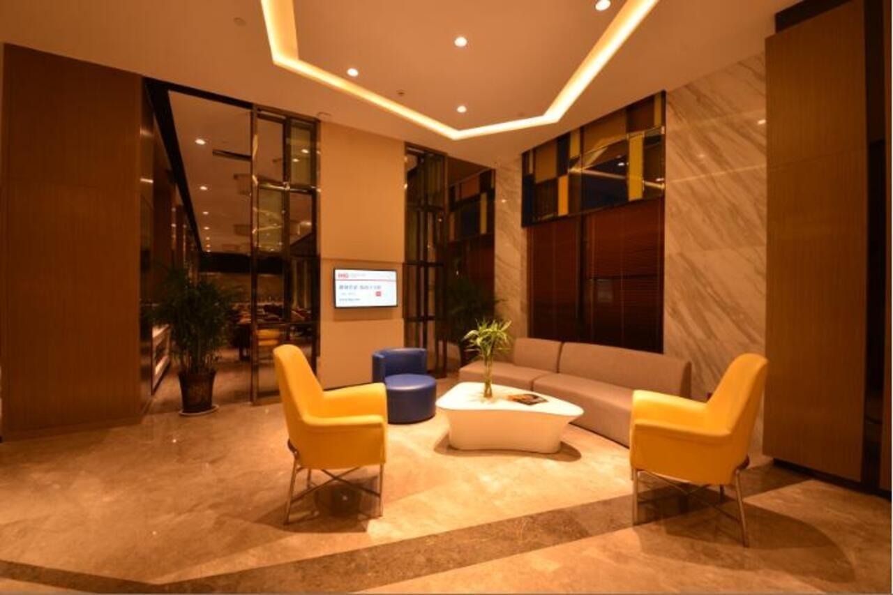 Holiday Inn Express Lhasa Potala Palace, An Ihg Hotel Εξωτερικό φωτογραφία