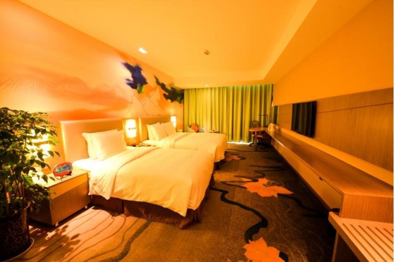 Holiday Inn Express Lhasa Potala Palace, An Ihg Hotel Εξωτερικό φωτογραφία