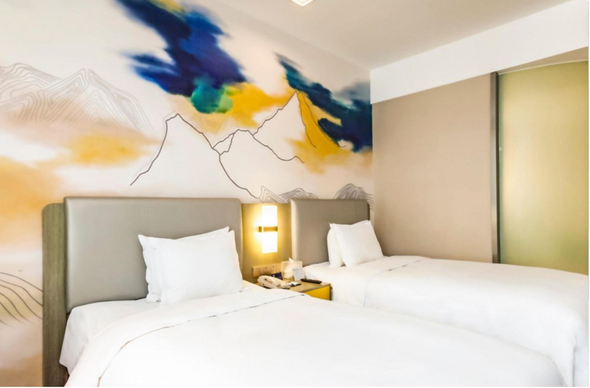 Holiday Inn Express Lhasa Potala Palace, An Ihg Hotel Εξωτερικό φωτογραφία