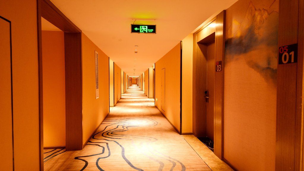 Holiday Inn Express Lhasa Potala Palace, An Ihg Hotel Εξωτερικό φωτογραφία