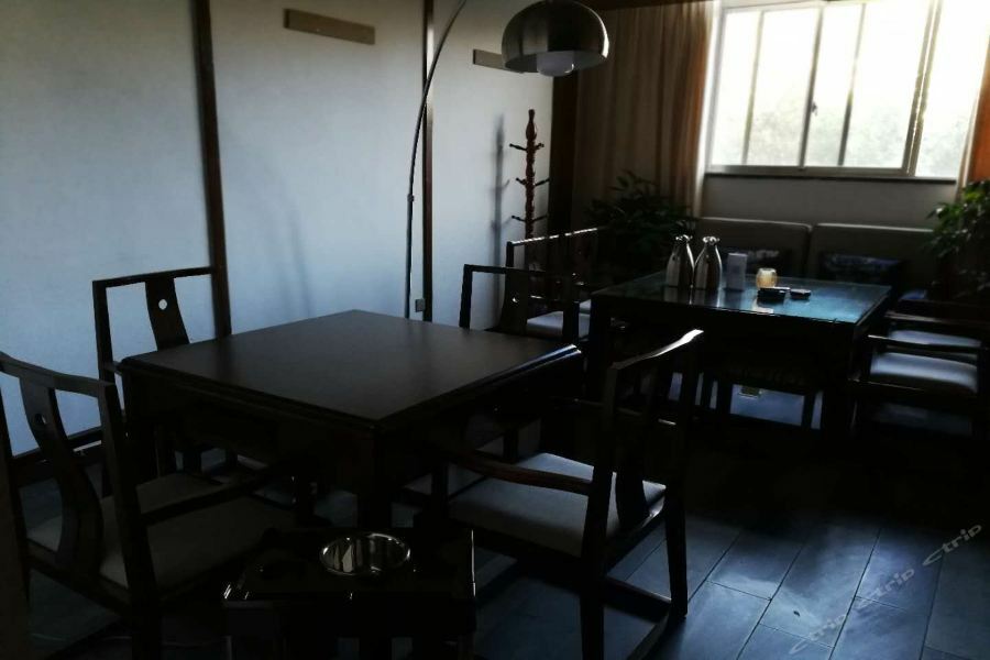 Holiday Inn Express Lhasa Potala Palace, An Ihg Hotel Εξωτερικό φωτογραφία